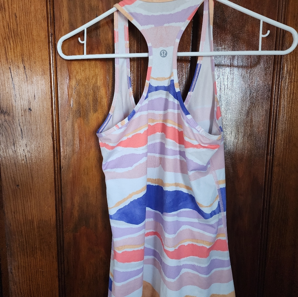 Lululemon tank